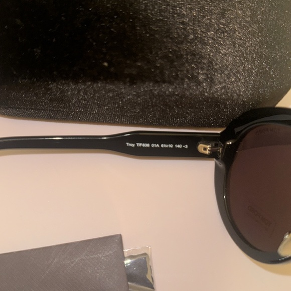 Tom Ford Troy Aviator Sunglasses Black - Picture 6 of 8